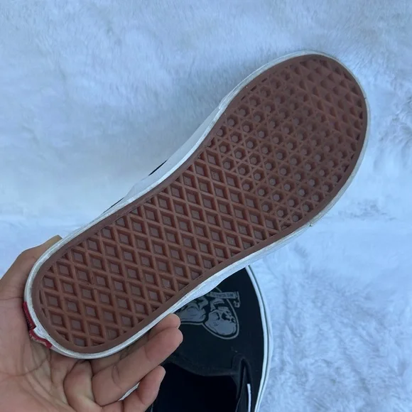 Unisex Vans Black Skull Slip-On Sneakers - Picture 7 of 12